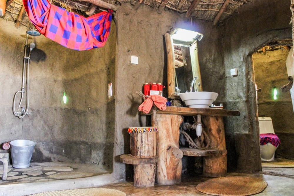 Original Maasai Lodge – Africa Amini Life Image 30